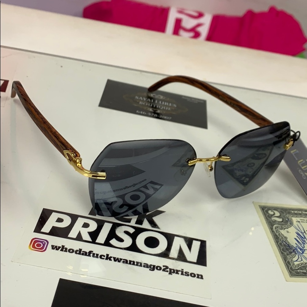 LUXE hardwood classic shades NWT 🔥